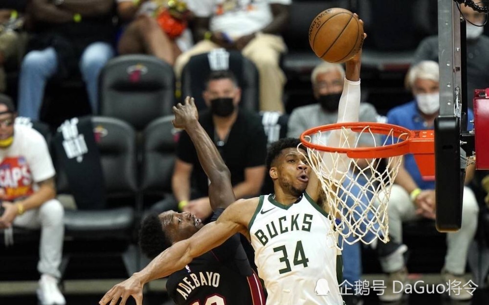  字母哥暴扣统治内线，雄鹿轻取魔术获连胜