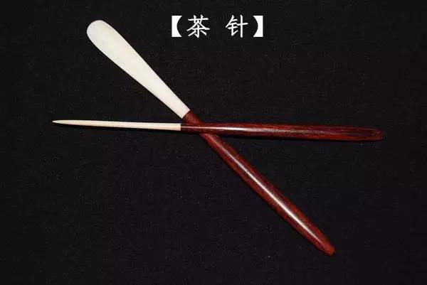  网球拍个性化定制兴起，激光雕刻图案成潮流