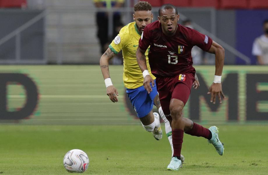  英格兰大胆启用新人，世预赛收获开门红