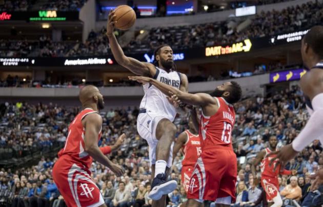  东契奇超神发挥独行侠轻取开拓者