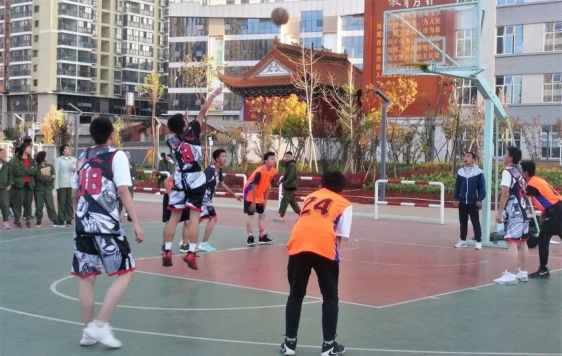  校园篮球推广活动如火如荼开展