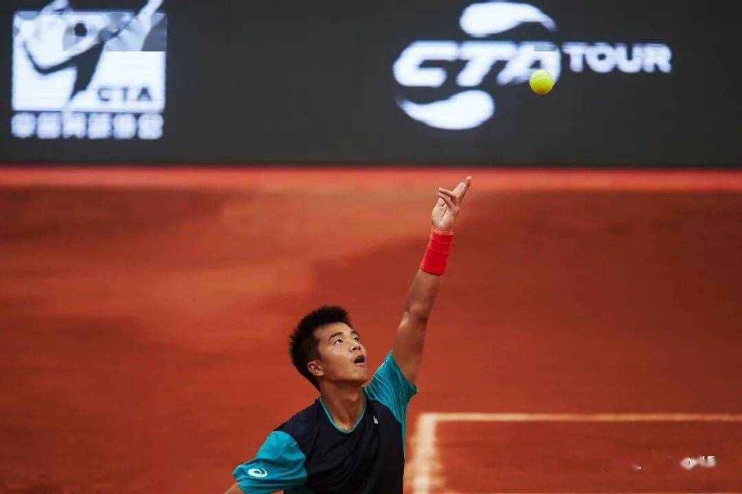 中国小将商竣程首进大师赛八强