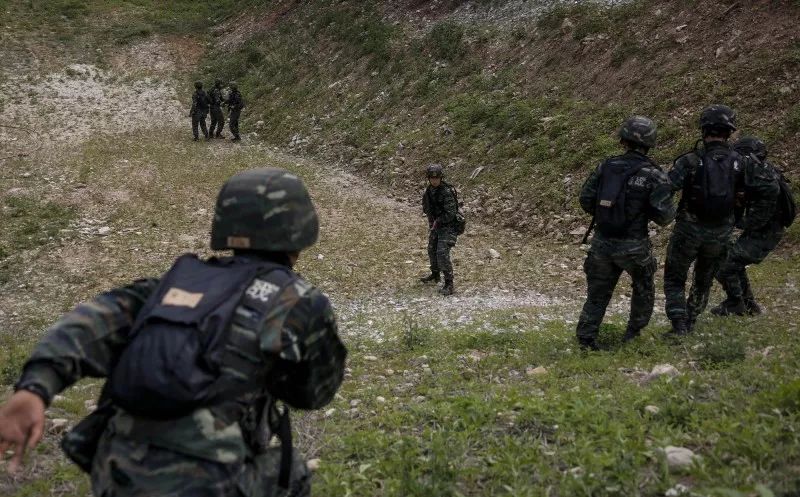  父子同台竞技书写篮球佳话